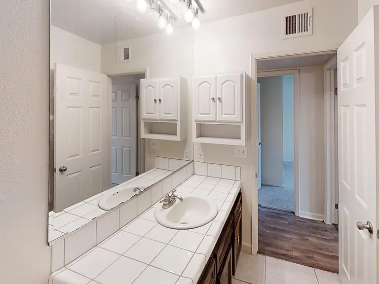 6314 N Barcus Ave — Photo 14