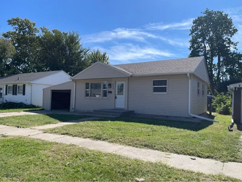 2 bed, 2.0 bath, 1100 sqft, $1,700 — Photo 3