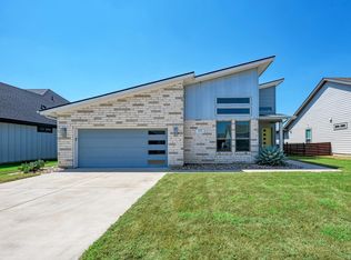 308 Charli Cir, Liberty Hill, TX 78642
