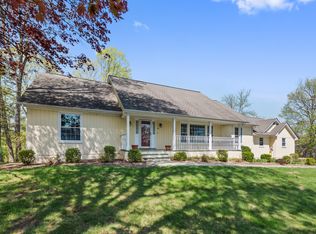 66 Hirst Rd, Briarcliff Manor, NY 10510