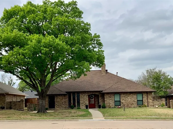 1405 Woodcreek Dr, Richardson, TX 75082