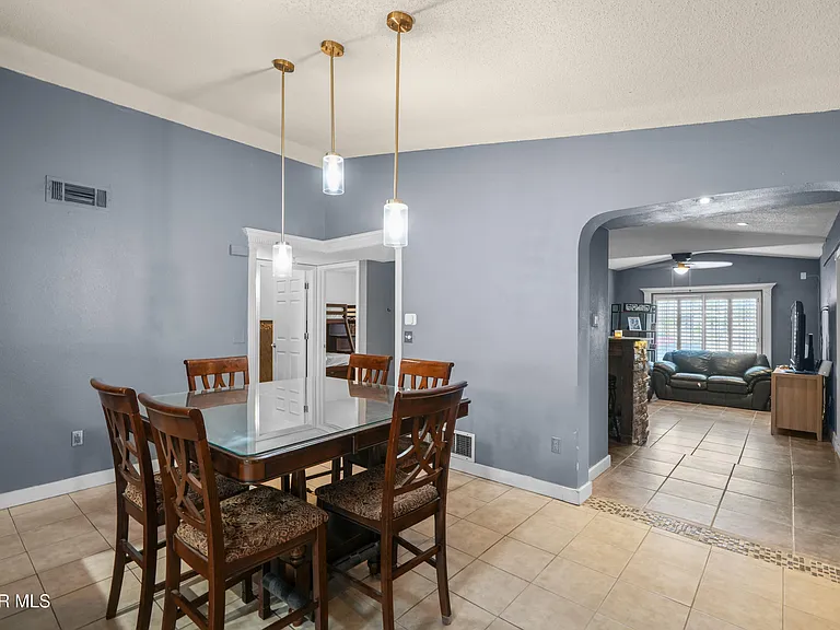13475 Sunset Hills Dr — Photo 8
