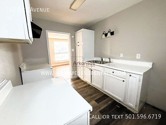 5th image of 107 Pike Ave