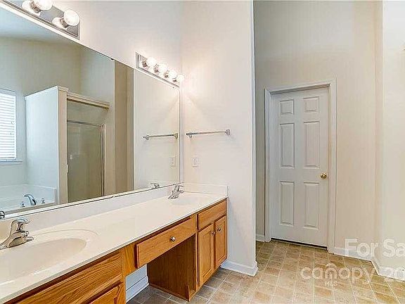 4th image of 3387 Merchant Ln