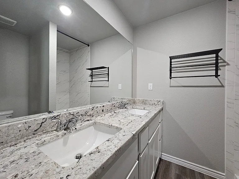 230 N Mary Jo Dr #A/B — Photo 22