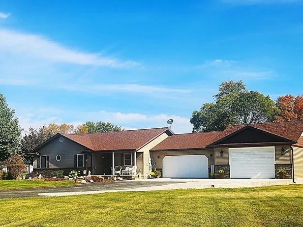 4 Orchard Rd, Loogootee, IN 47553