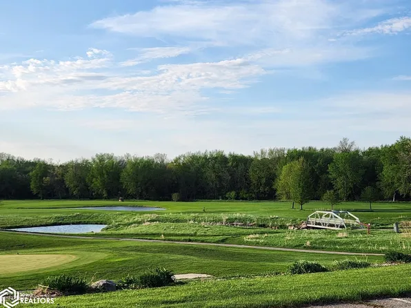 406 Brickyard Rd, Sheffield, IA 50475