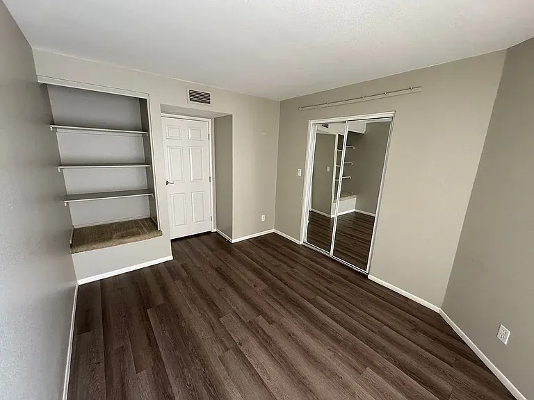 935 N Granite Reef Rd #32 — Photo 24