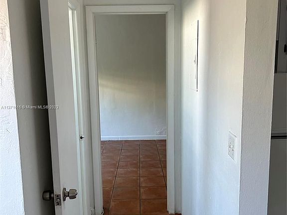5th image of 1615 Pennsylvania Ave APT 29