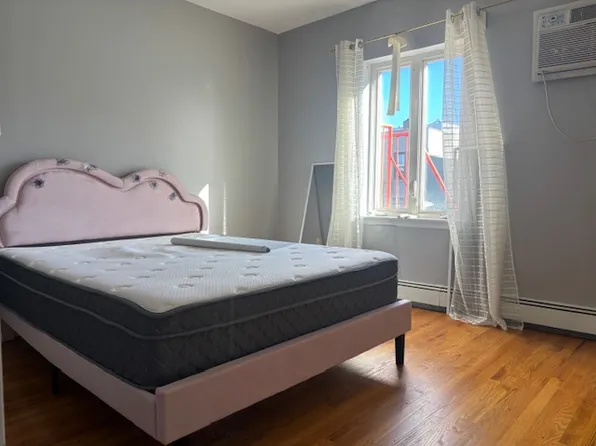 22-71 33rd Street image 5 of 7