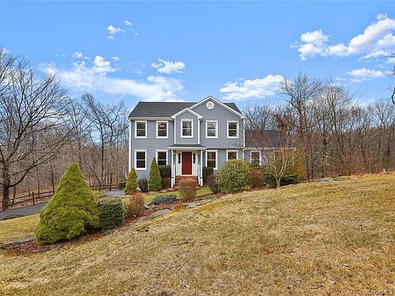 2nd image of 22 Cortland Pl