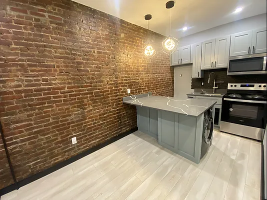 Rented by 9300 Realty, Inc. | media 2