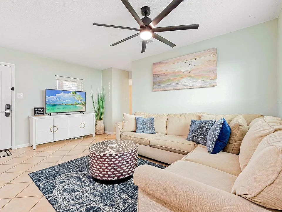 306 Barracuda Ave #ID1502066P