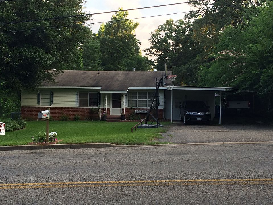 1st image of 304 E Center St