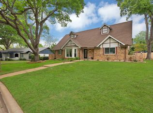 4025 Diamond Loch W, North Richland Hills, TX 76180