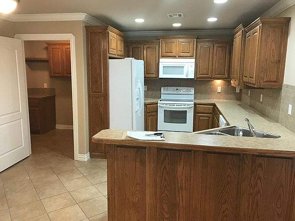 5th image of 510 Garden Lake Dr #2