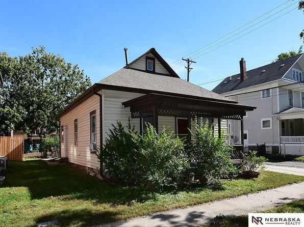 1420 S 11th St, Lincoln, NE 68502