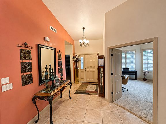 3rd image of 709 W Windsor Dr
