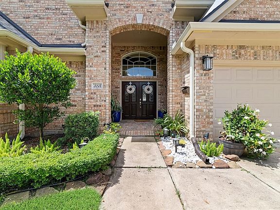 4th image of 3214 E Cedar Hollow Dr