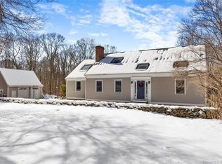 5 Hunters Ridge Rd, Killingworth, CT 06419