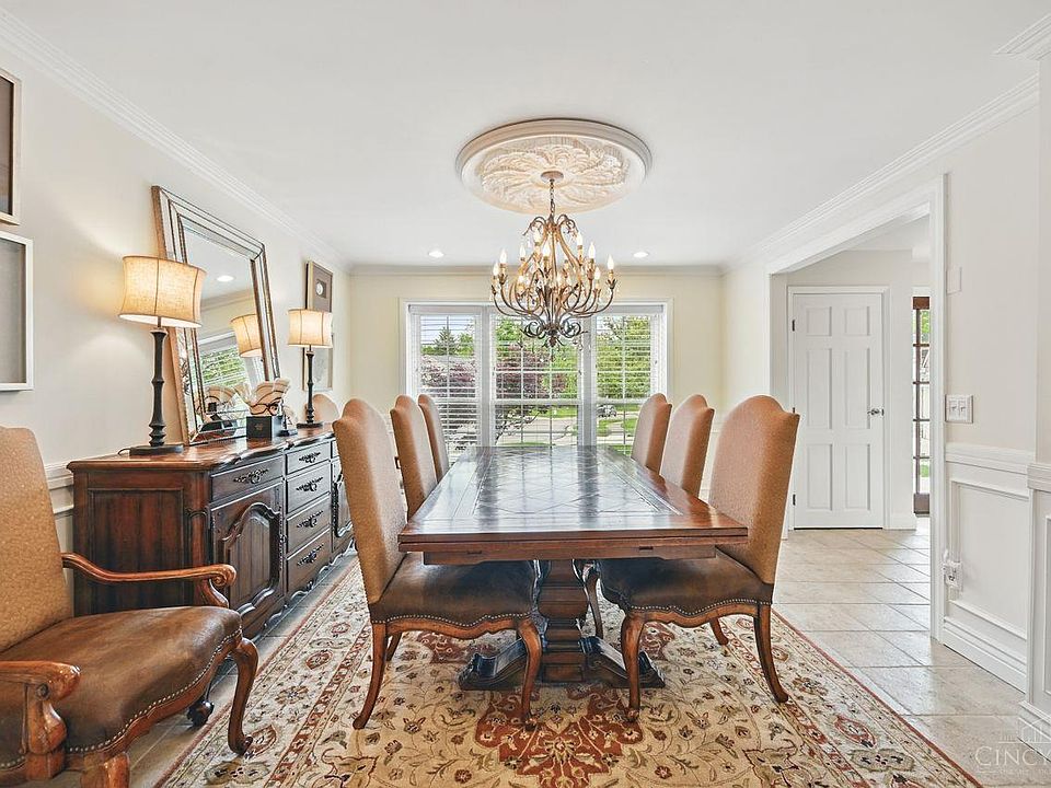 8808 Tulipwood Ct, Cincinnati, OH 45242 | Zillow
