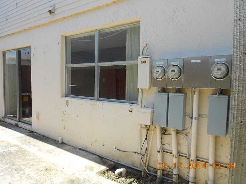 1st image of 261 NE 12th Ave #261