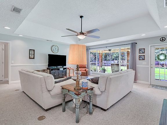 5th image of 269 Cody Dr