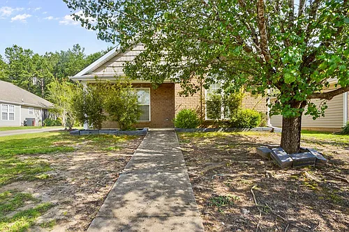 1220 Village Trl Photo 1