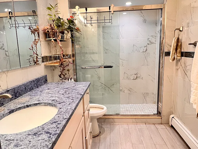 445 Oak Ave #2 — Photo 6
