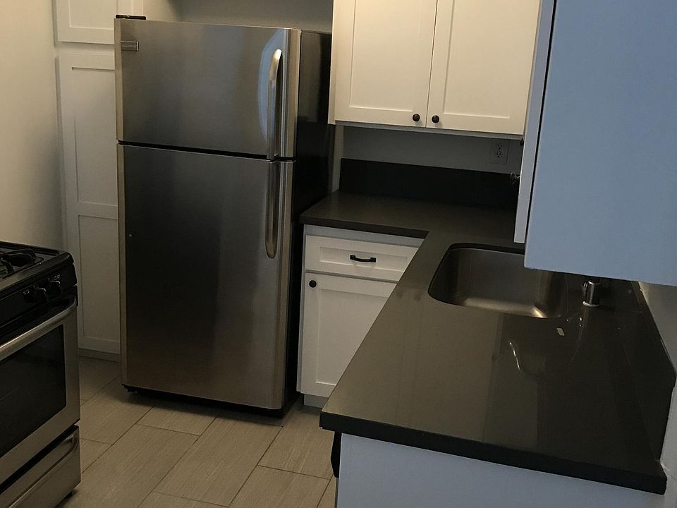 1st image of 305 Coronado Ave APT 5