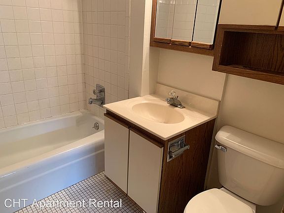 5th image of 110 W Gilman St #10578747