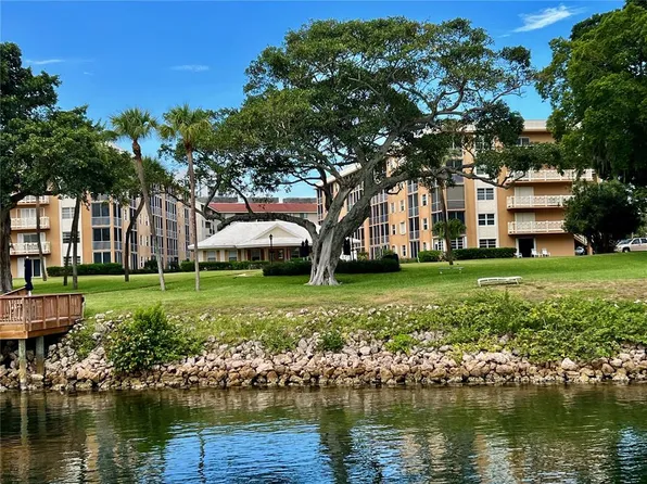 304 GOLFVIEW ROAD #PH7, NORTH PALM BEACH, FL 33408
