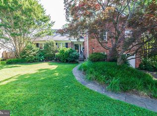 5703 Cromwell Dr, Bethesda, MD 20816