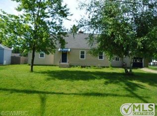 1071 Bellway Ave, Norton Shores, MI