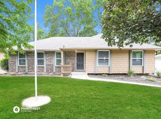 18306 E Hanthorn Dr, Independence, MO 64057