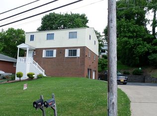 2323 McKees Rocks Rd FL 2ND, Mc Kees Rocks, PA 15136