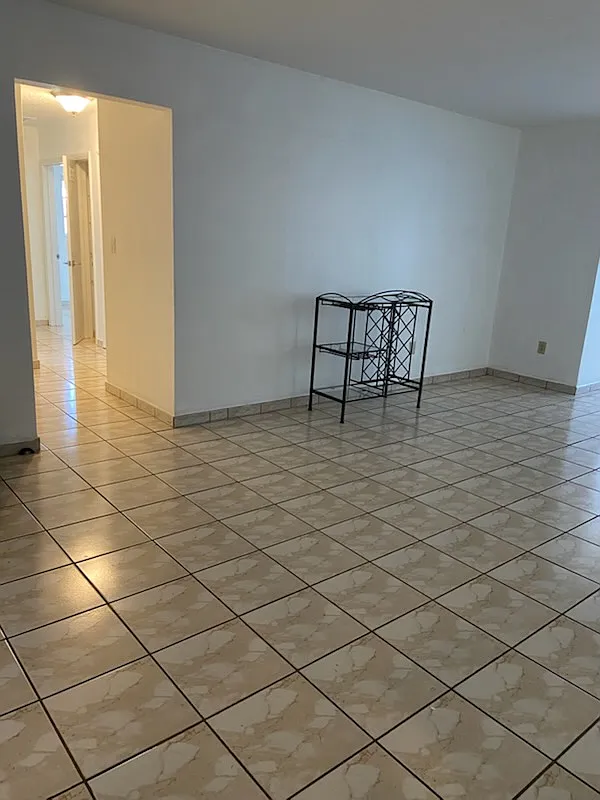 3 bed, 1900 sqft, $2,750 — Photo 2