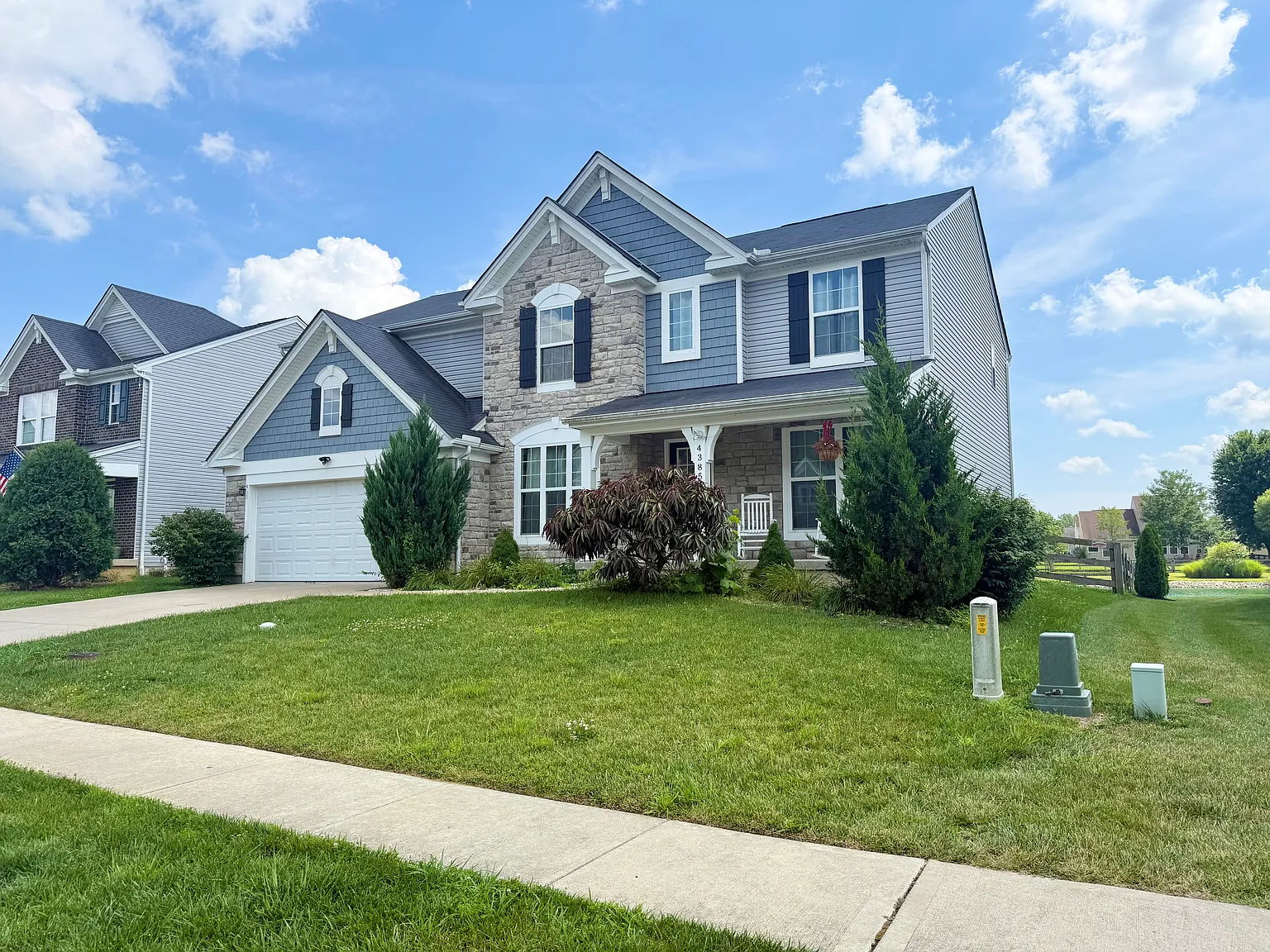 5 bed, 3500 sqft, $3,200 — Photo 3