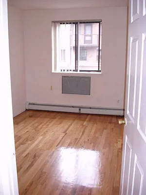 Rented by Bahar Management | media 50