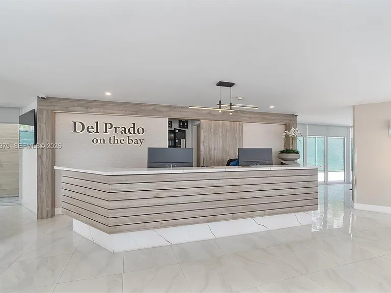 18031 Biscayne Blvd #1401 — Photo 51