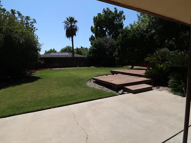 6347 N Laureen Ave — Photo 20