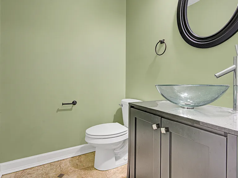8772 Robinson Forest Dr — Photo 7