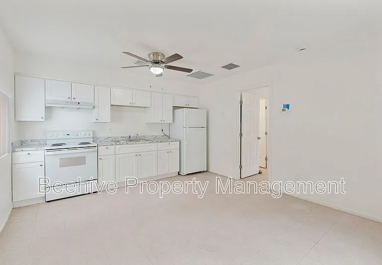 1429 E Fillmore St #7 — Photo 5