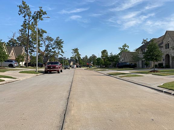 5th image of 16823 Ellicott Rock Dr
