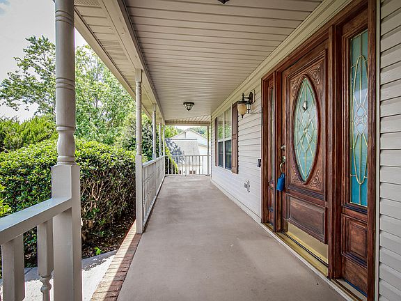 4th image of 1019 Shadow Wood Ln