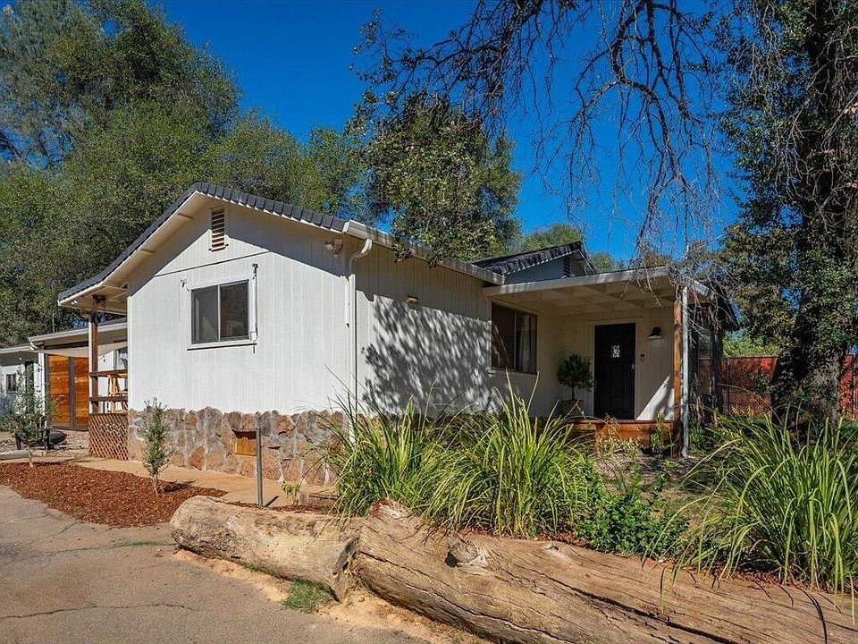 1st image of 12764 Charters Ln