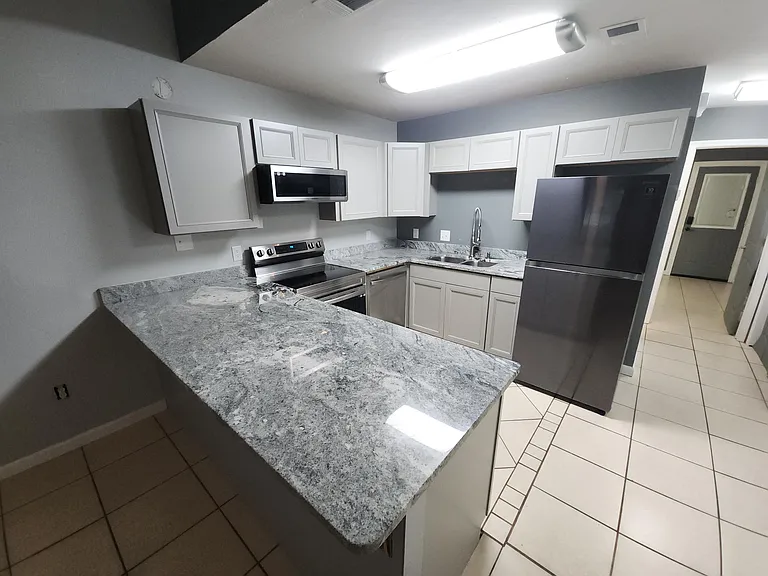 1143 Ocala Rd — Photo 7