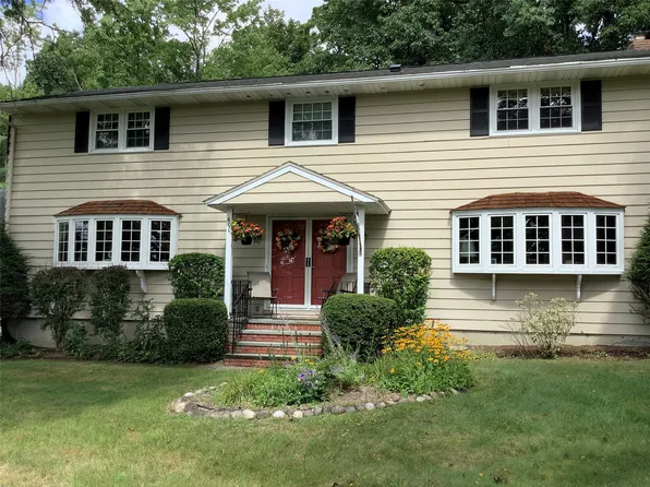 600 Valleyview Dr, Endwell, NY 13760