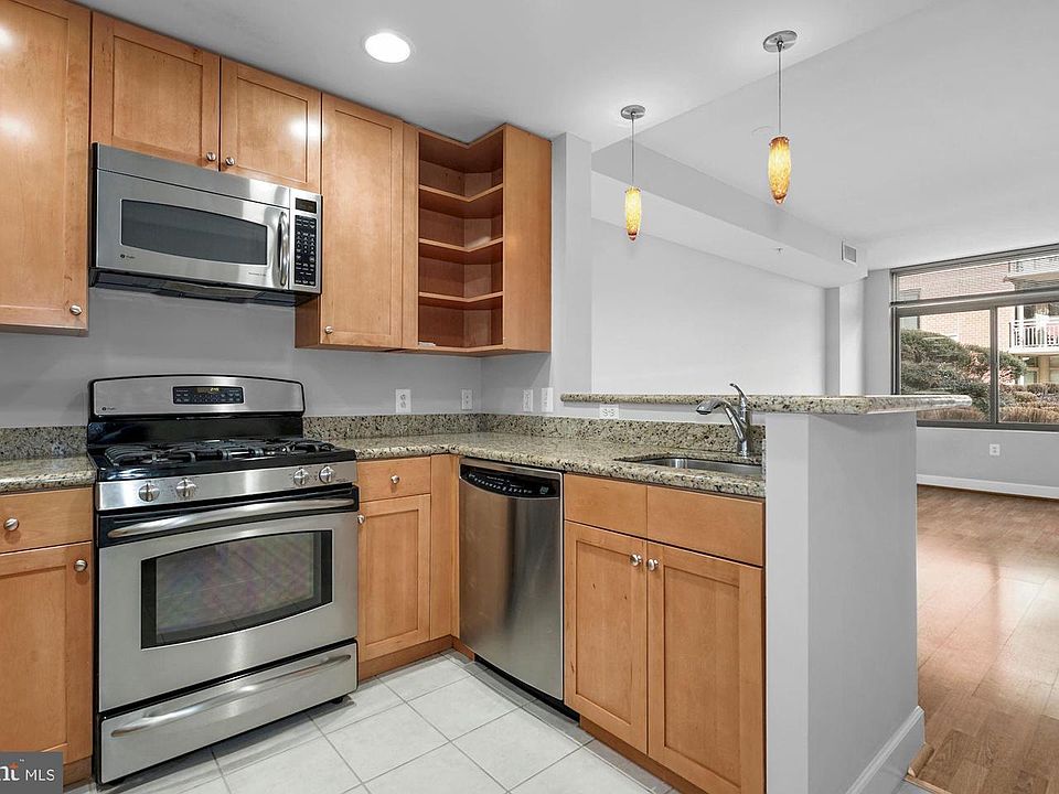 1st image of 3600 Glebe Rd #234W