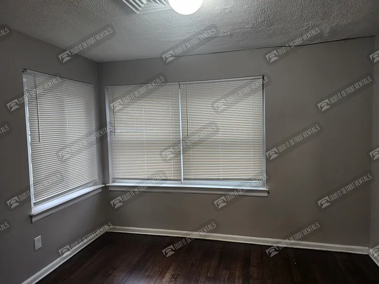 14331 Ardmore St — Photo 8